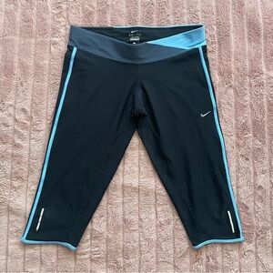 Nike Dri-Fit Jogging Exercise Below the Knee Legging Pants, size large, Black
